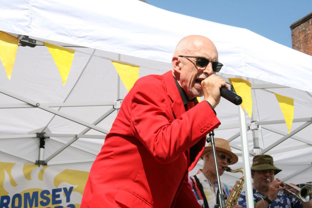 Ken Wood singer