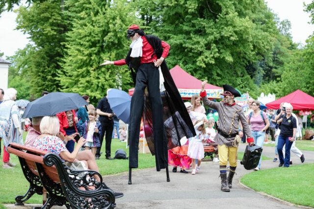 Stiltwalker in Memorial Park