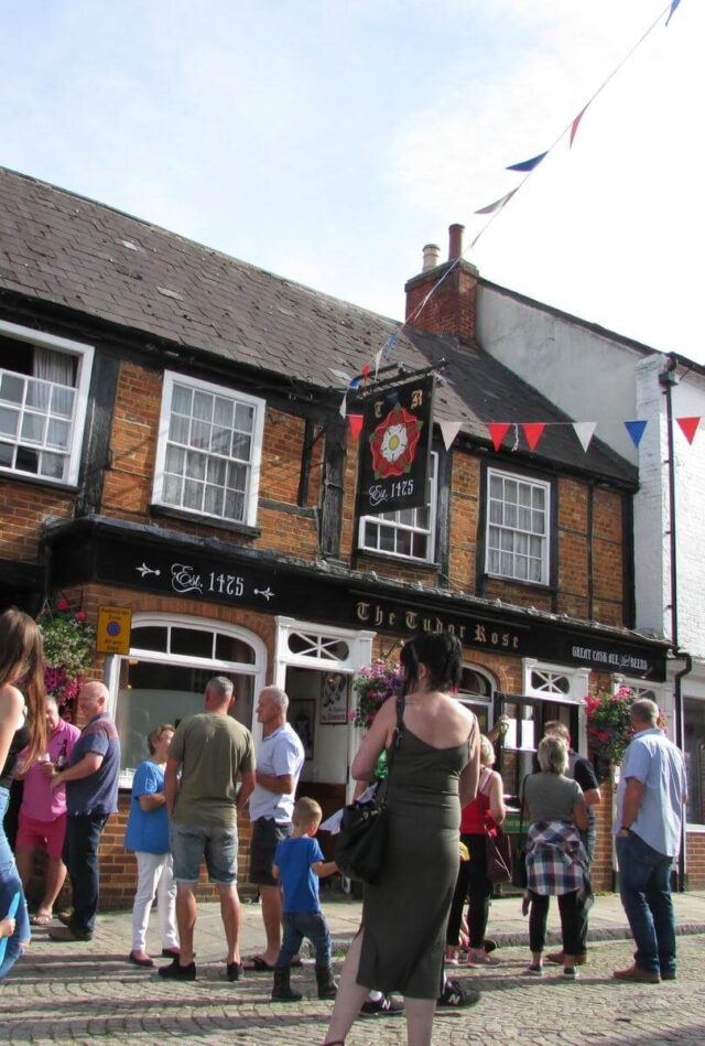 Tudor Rose pub